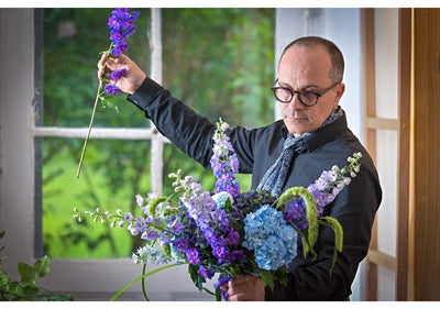 Trouvez le fleuriste idéal à Paris pour offrir une rose stabilisée