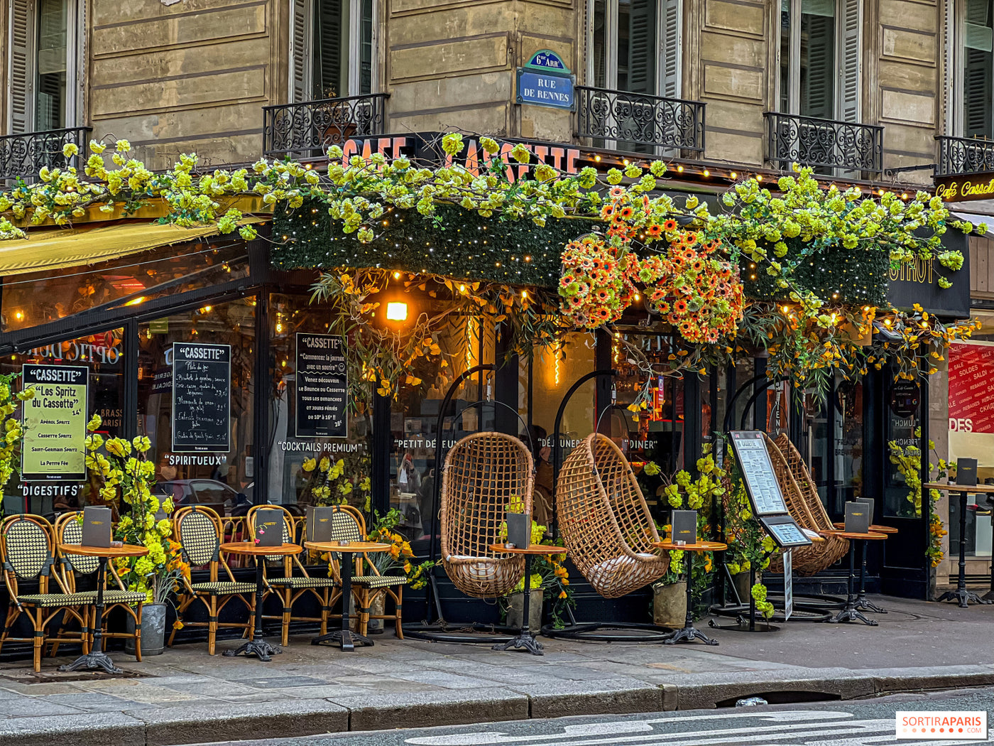 Les meilleurs cafés et restaurants à Paris pour un moment romantique