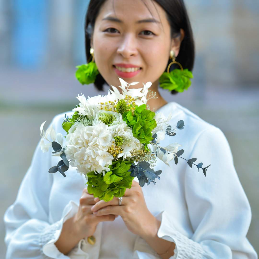 Prolongez la magie de votre mariage avec nos bouquets durables