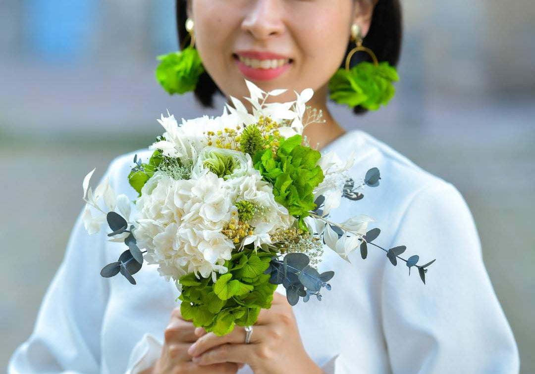 Prolongez la magie de votre mariage avec nos bouquets durables