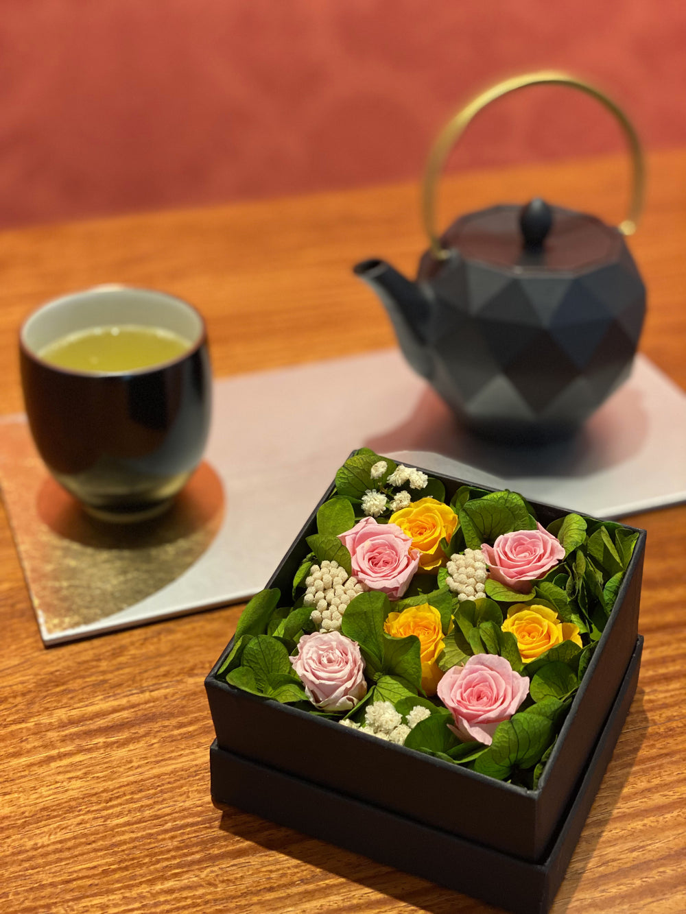 Le mariage de l'élégance française et de l'harmonie japonaise dans la bijouterie florale