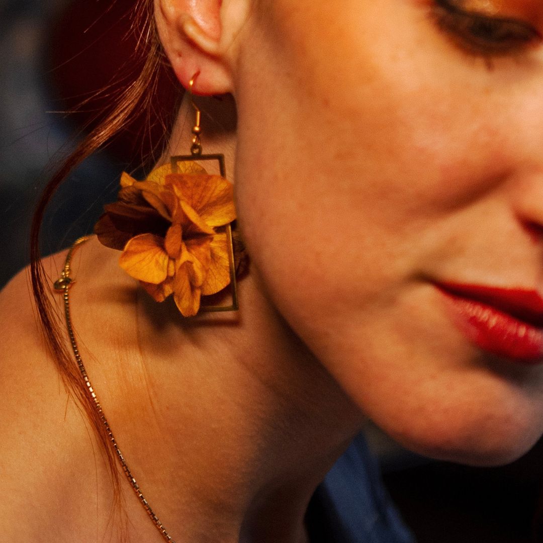 boucle d'oreille élégantes zoom